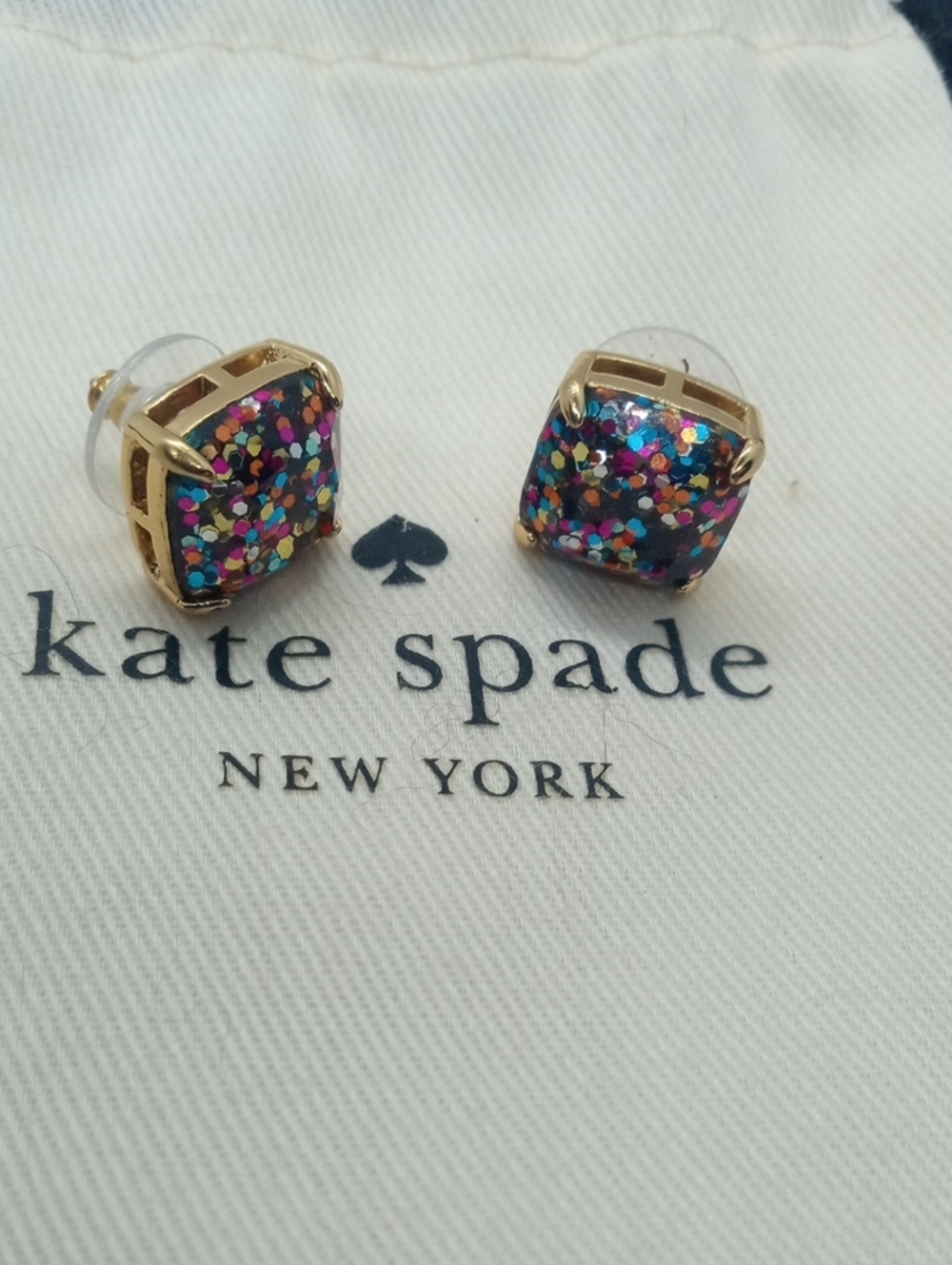 KATE SPADE SQUARE GLITTER POST EARRINGS - Picture 7 of 8